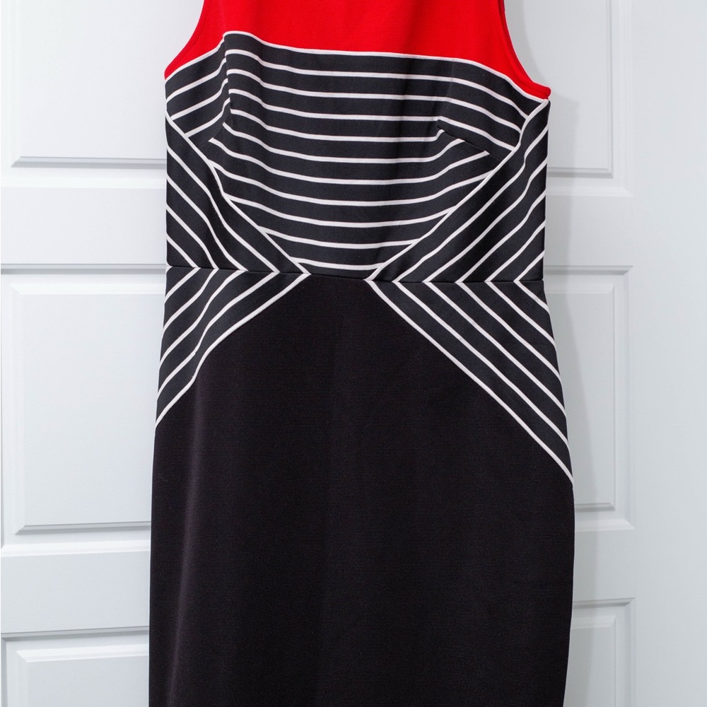 Julia Jordan Black and White Sheath Midi Dress